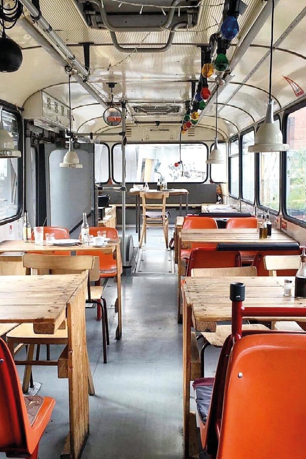 berlin bus restaurant café pfortner